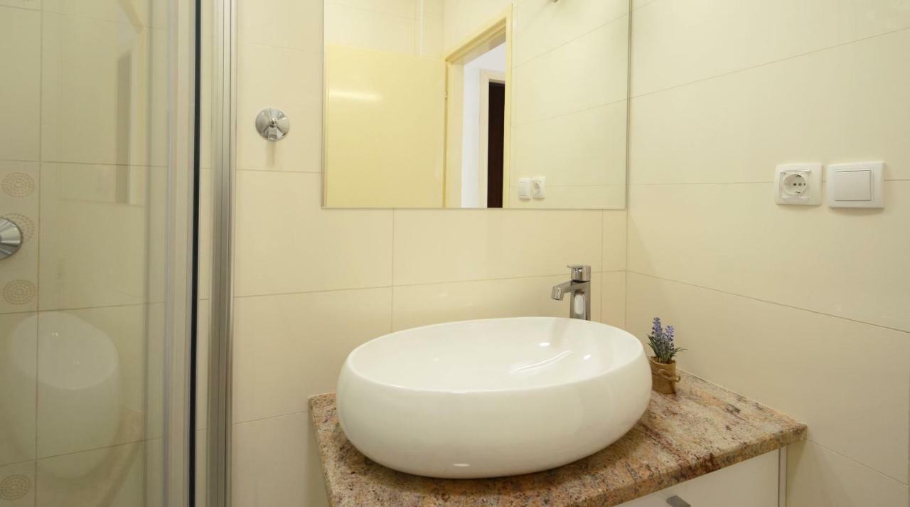 Apartment Jakov Grscica Prižba Extérieur photo